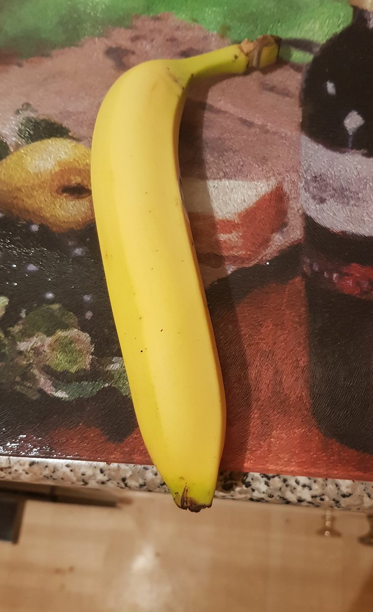 Liam_Holman99's tweet image. Hold. The. Phone.

What the bloody hell is this?

A banana that is both bendy AND straight?

The bananas have compromised. Why can't we?

#ExtendArticle50 for #PeoplesVote (or #RevokeArticle50 because the winners cheated in the referendum and because the UK is #RemainerNow)