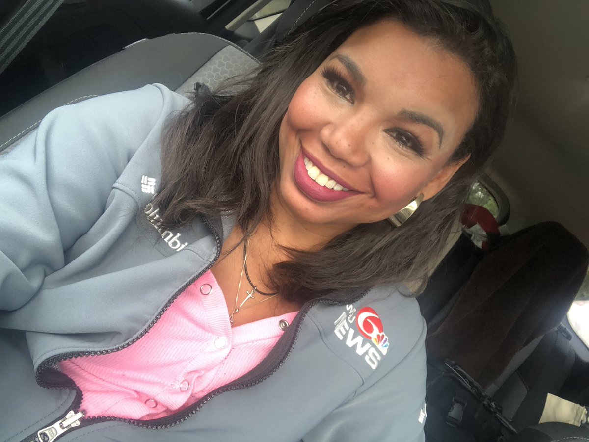 TammyESTWICK's tweet photo. #ColorOfTheDay: Rose
This color choice is always funny .... because I hate roses 😂
.
.
.
#Ayitigirl #HaitianGirl #siciliangirl #NewOrleans #workhardplayhard #RespectTheVoodoo #NewOrleansGirl #Nola #pink #Tulip #BossDna #realestateinvestor
#reporterlife #CurrentMood #TVbae https://t.co/W5guPjhhoZ