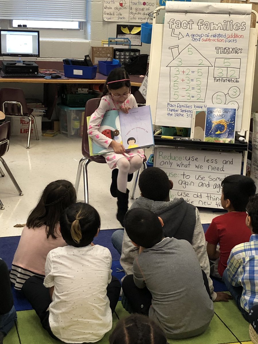 MsHolleger's tweet photo. “Ms Holleger, look at this! This poem is perfect for today because it’s raining and it’s about rain!!” I love it when students independently explore our topics and get to share what they notice with the class! #poetry #shapepoems #firstgradequotes @EllisSoars https://t.co/Gxkaqa01KJ
