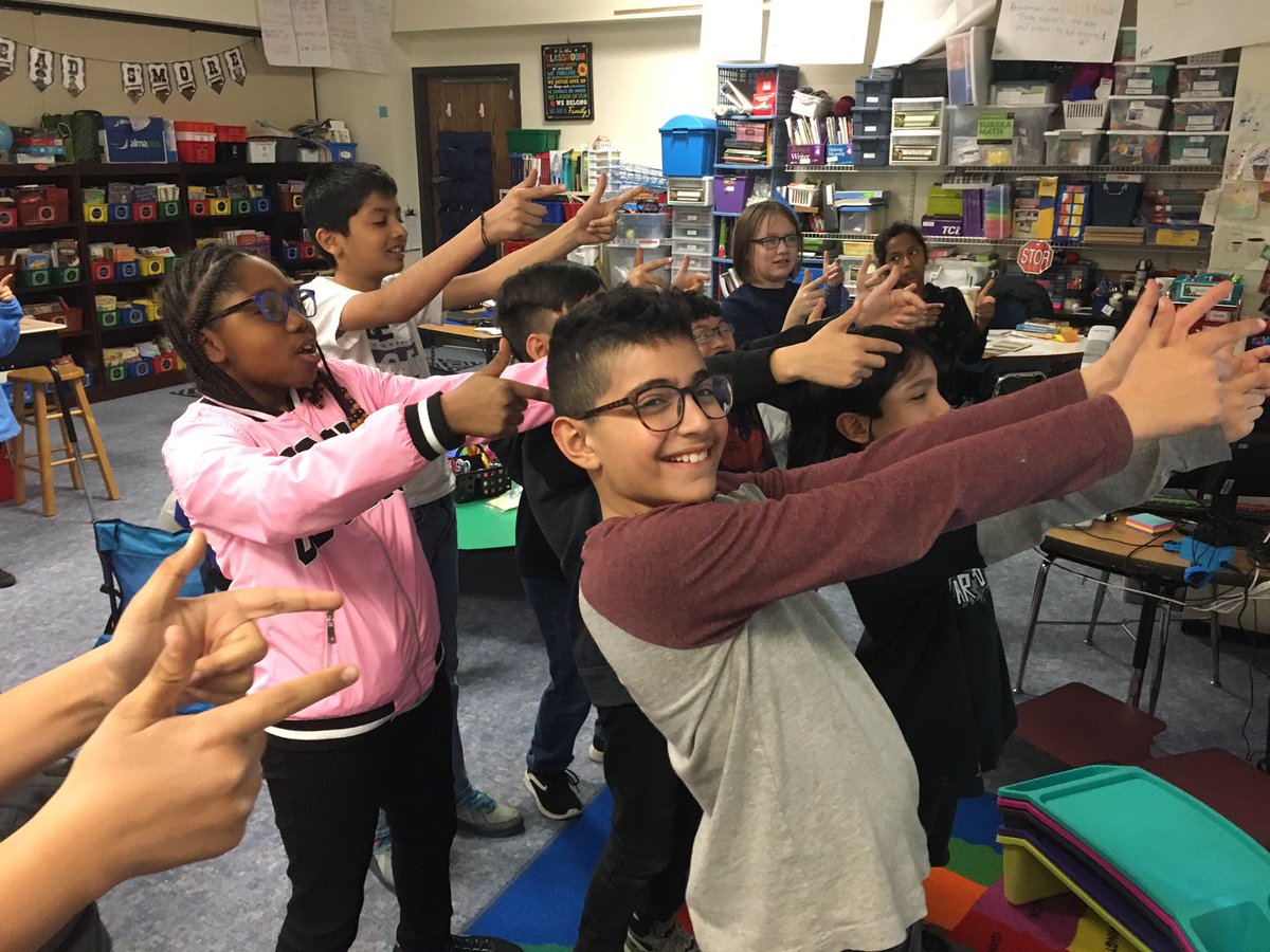 MsKuhlmann's tweet photo. Brain break + laughter + saving lives! 👍🏼👌🏼🙌🏼 Thank you to @UNICEFKidPower and @MrDtimes3! #pressplayforimpact #63Impact #StevieStar https://t.co/X1hh43mOWK