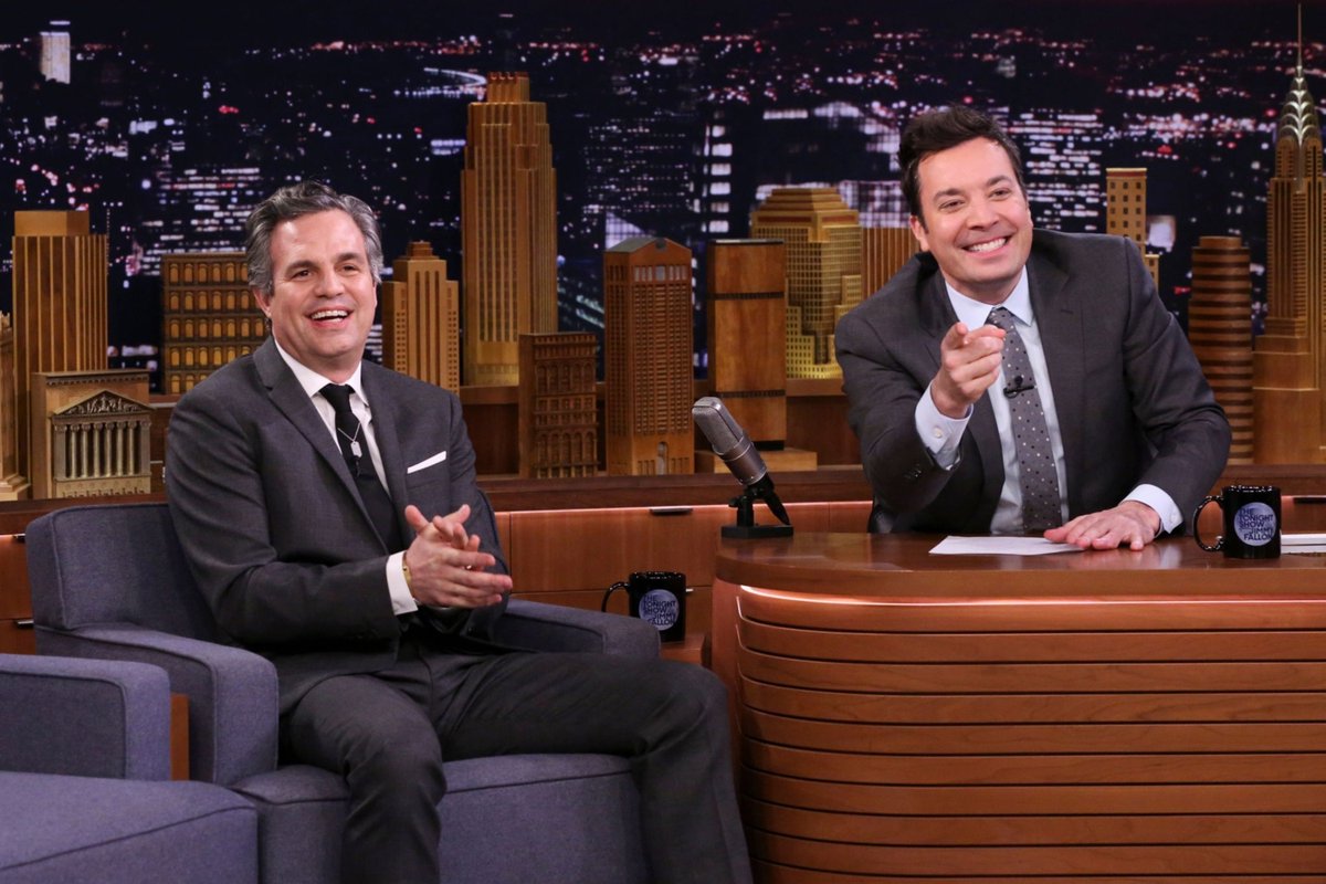 ruffalocentral's tweet photo. Photos: Mark Ruffalo visits The Tonight Show Starring Jimmy Fallon https://t.co/IEmMEryBX2 #MarkRuffalo https://t.co/kNG1jkbTLX