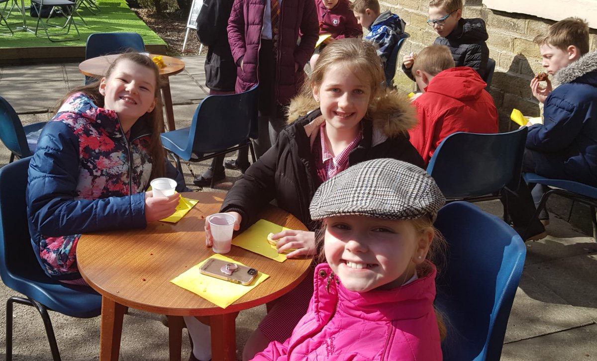 dobcrossschool's tweet photo. More pictures of our Year 6 children enjoying the band ! https://t.co/k6xvmvFSNv
