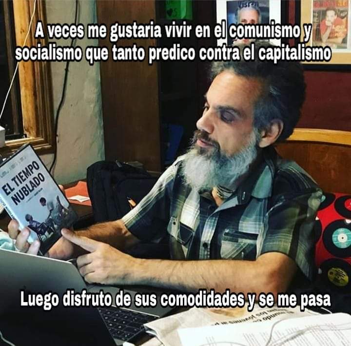Rocio_La_Negra's tweet photo. Viernes de #Chistweet #NadaQueCallar https://t.co/grHKW0B9X0