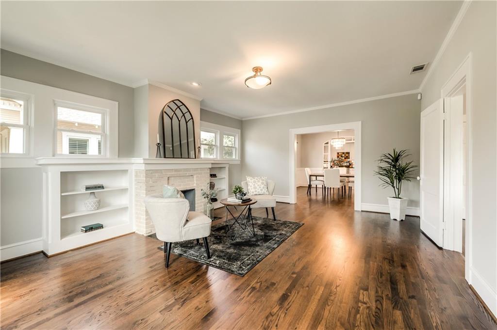 CranstonGroup's tweet photo. #OpenHouse

📍 5939 Velasco Ave. | #Dallas, TX
🏠 Sat. &amp; Sun. from 1-3pm
#LowerGreenville

3 Bed / 2 Full Bath / 1 Half Bath
3,182 SqFt / Offered for $689,000

For more details, to schedule a private tour, or for any of your #RealEstate needs - contact the #CranstonGroup 🗝 https://t.co/rStvH49fA4