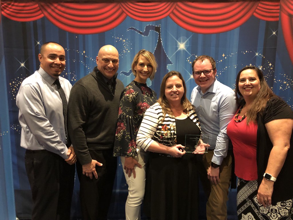 MrY_SVUSD's tweet photo. Congratulations FIMS! California Distinguished School! #silvervalleyway #wildcatpride #SilverValleyUSD @SilverValleyUSD @NTC_UPDATE @MCLB_Barstow @MilitaryChild @NAFISschools @SBCSS https://t.co/a505rRzdI1