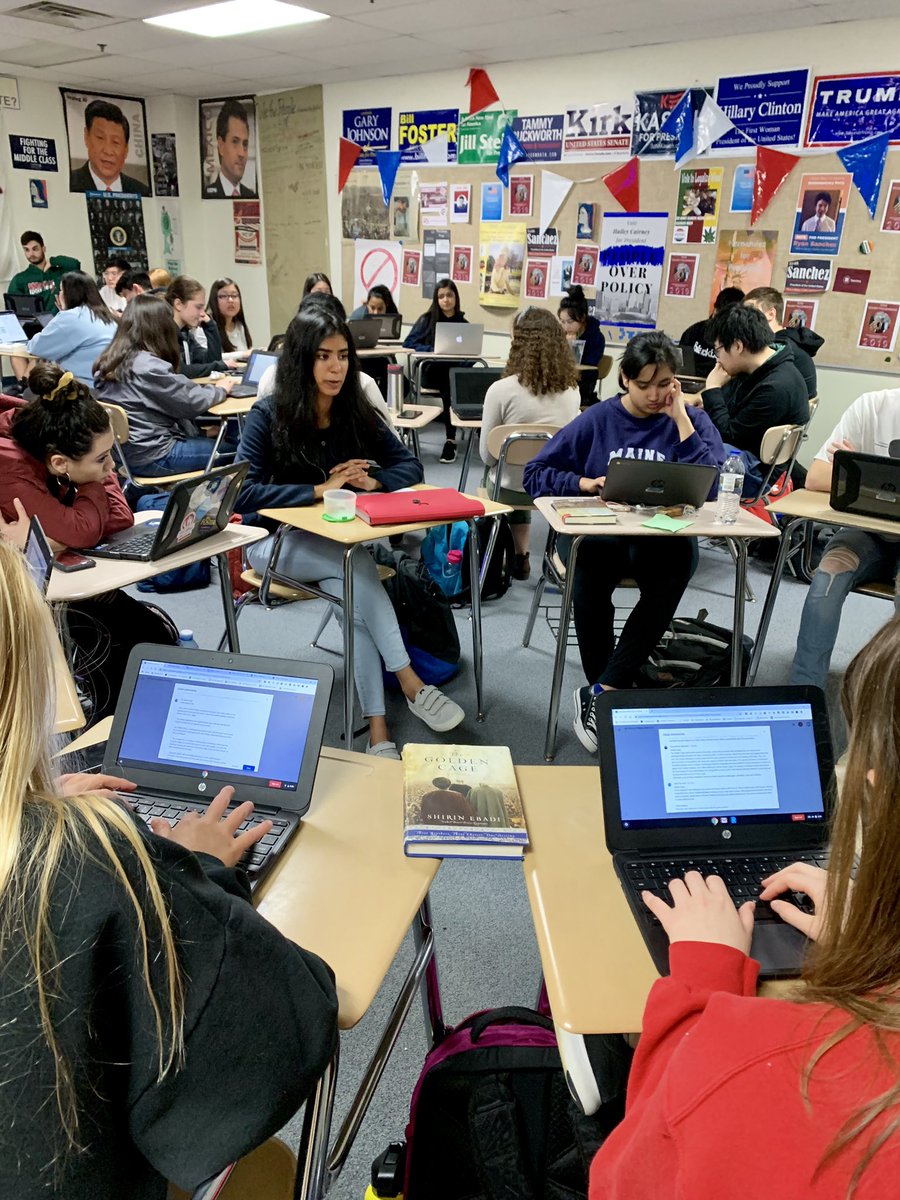 ChrisWolak1's tweet image. #compgov Breakfast Book Chats — #apscholars “Drop Knowledge” from @WriterWong ‘s Red China Blues, @ShirinEbadi6 ‘s Golden Cage + #politkovskaya ‘s Putin’s Russia.

Thx. @wvlmc for stocking these course reads. #BeWV #politicalwarriors