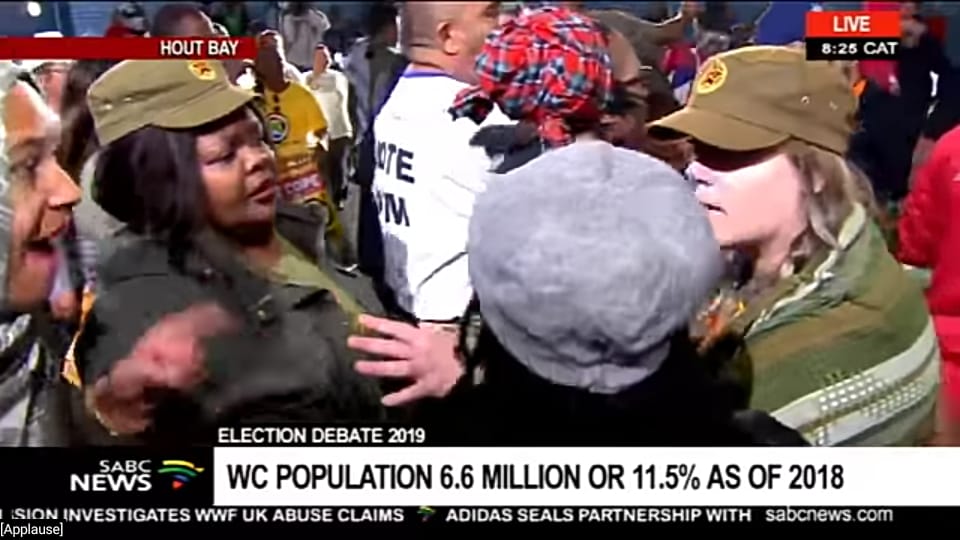 LandPartySA's tweet image. The @LandPartySA condemns political, racial and gender intolerance and is disgusted by the behaviour and actions of the EFF. #LandPartyWomenLead #Imbokodo landparty.org.za/media/eff-atta…