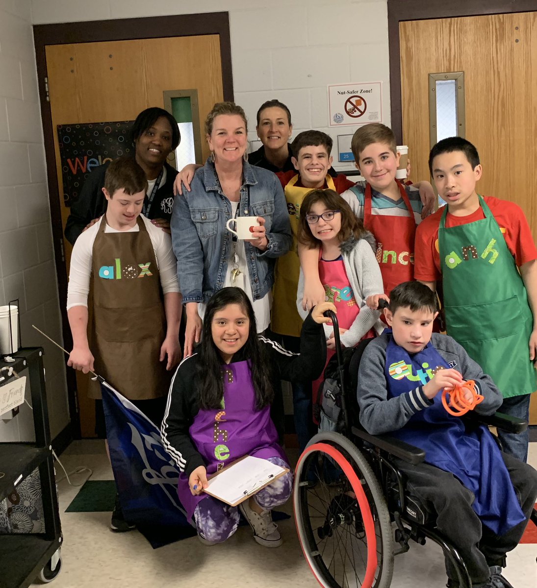 Nothing improves a Friday like a visit from <a href="/tracicole02/">Traci Cole</a> and her #CoffeeCrew - especially when they have <a href="/SNICKERS/">SNICKERS</a> coffee creamer!!! #bestdayever <a href="/OMSKnights/">Oxford Middle School</a>