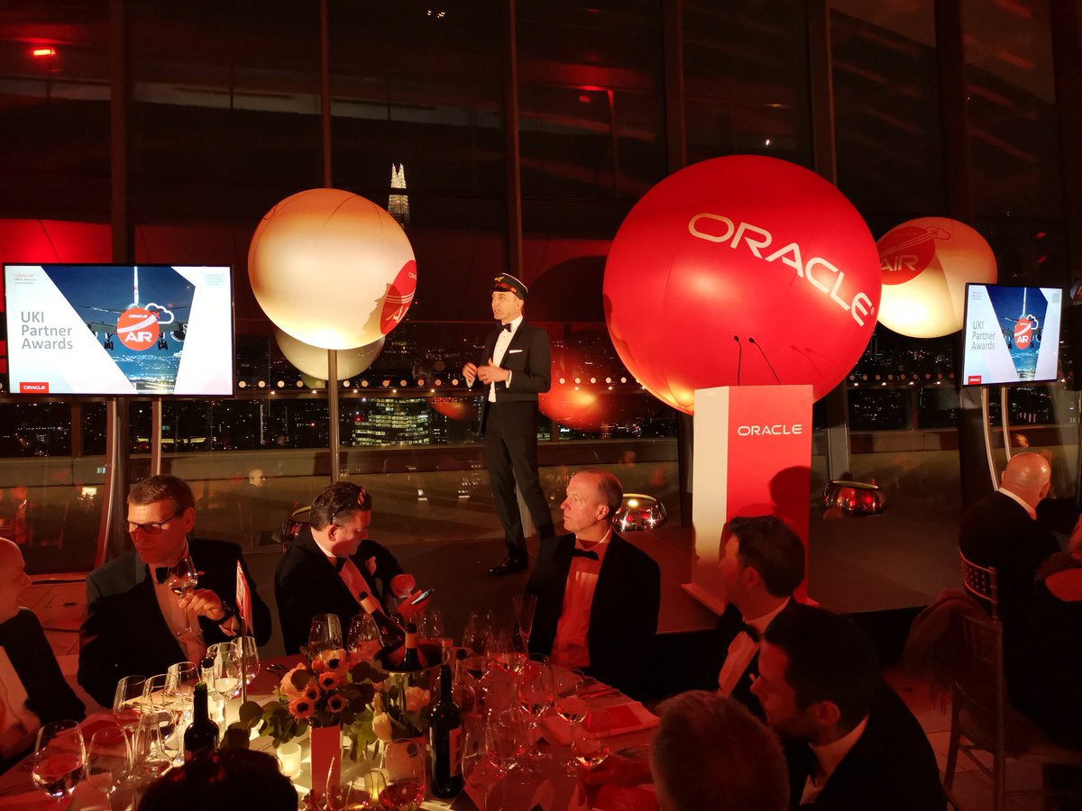 SimonHillOracle's tweet photo. What a fantastic #PartnerAwards19!! A HUGE congrats to all winners and nominees, we are proud to have such a talented UKI Partner ecosystem 👏. Thank you for joining us on our journey to the #Cloud - until next year!!

#OracleCloud #OraclePartners https://t.co/zBPPNayuRN