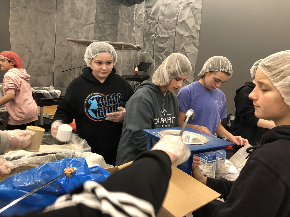 modzelski's tweet photo. Packing boxes! #MarcellusCSD #VineyardFMSC2019 https://t.co/1EGDlclPPa