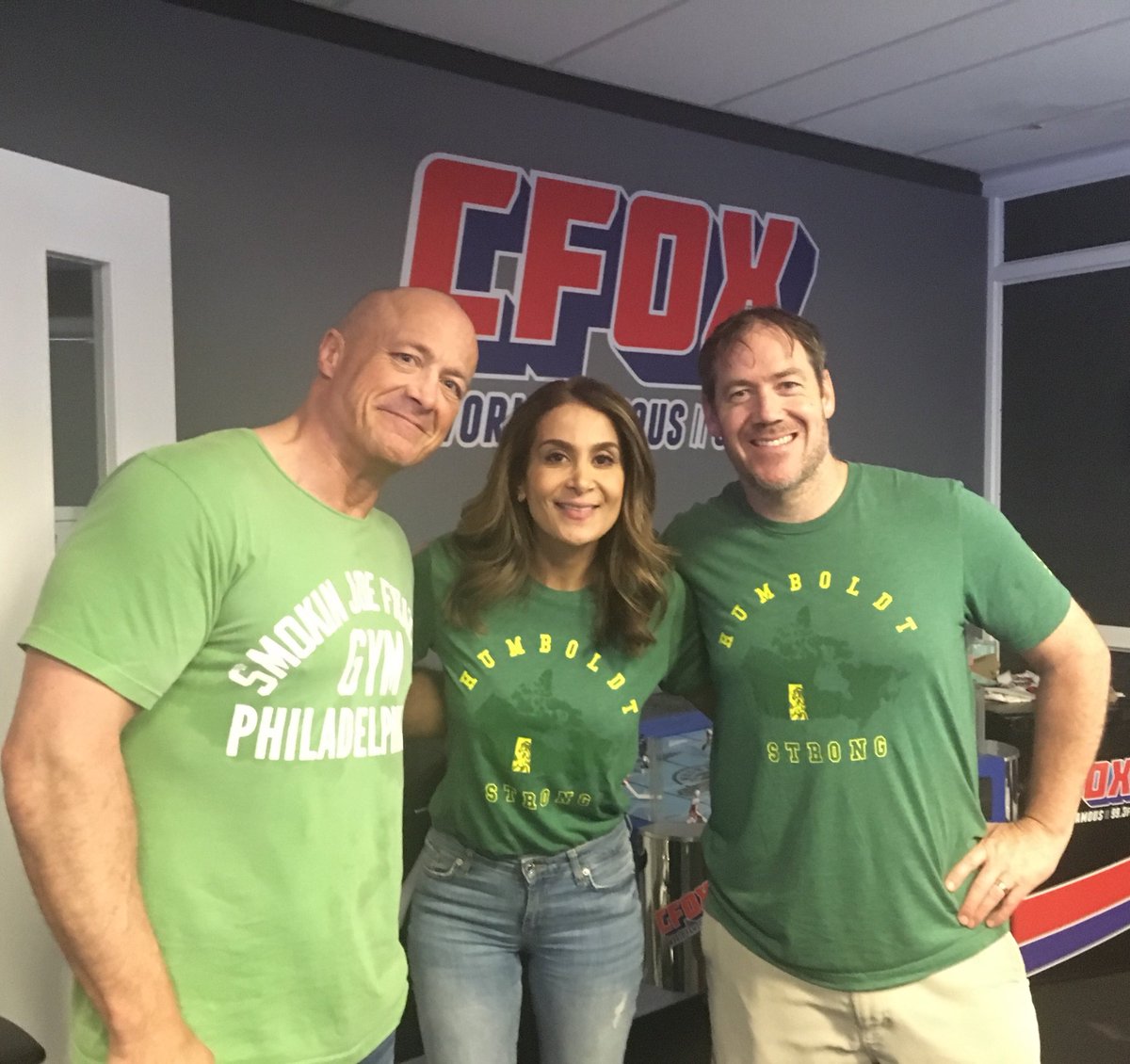 MaulerMMA's tweet photo. Had a BLAST talking Sunday’s #PaperChampions premiere at @RioTheatre, MMA, training and other stuff on @jeffoneilshow this morning — thanks for having me back, guys! @CFOXvan @RoguePandaFilms #GreenShirtDay #JeffDidntWantToBeSeenWithMe https://t.co/nMmNGJJwix