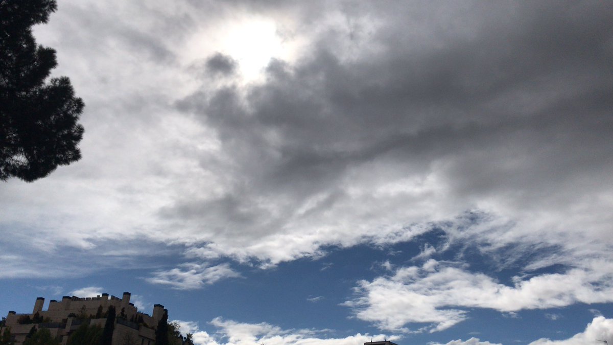 Rocionietob's tweet photo. Detrás de la tormenta un sol de nuevo brillará , solo si quieres tú #fsta #poryparati #XXXVIIfsta @FSTA1982 @CNSRecuerdo https://t.co/b7VeKaEL3b