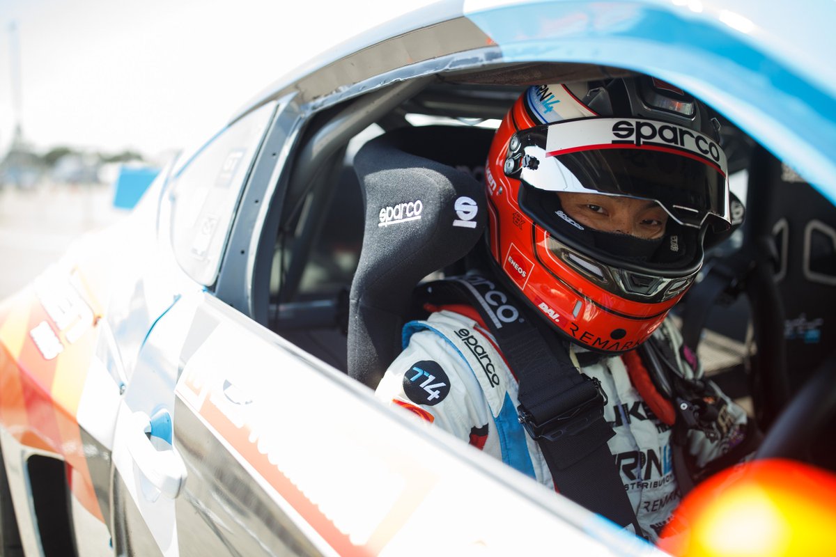ENEOSUSA's tweet photo. Heading to Formula Drift in Long Beach today?
Don't miss the man himself @DaiYoshihara signing autographs today at 4:00pm.
#ENEOS | #ENEOSFD | #DaiYoshihara | #FormulaDrift | #Drifting | #FormulaD https://t.co/fkYvsuo3aZ