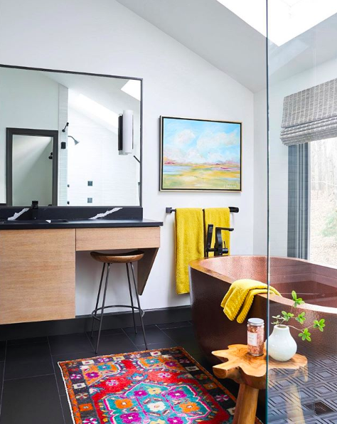 Modenus's tweet photo. Such a fun bathroom design, and that copper tub! 😍 @ThompsonTraders #PremiumOnModenus
Credit: Kara Cox Interiors https://t.co/umYv2rLgW2