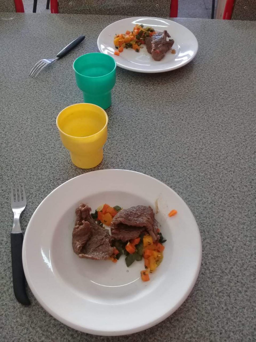 SaeLanus's tweet photo. En el día de hoy, nos encontramos en la Primaria 36 de Villa de Lujan 2389 y Purita, en Lanús Este, controlando la preparación de los alimentos que reciben nuestros chicos. Coordinación Sae Lanus
@marceloboffa @guslavezzi @Damiaan_Sala @oeotero @lanusmunicipio @Nestorgrindetti https://t.co/Rxi8tQNaND