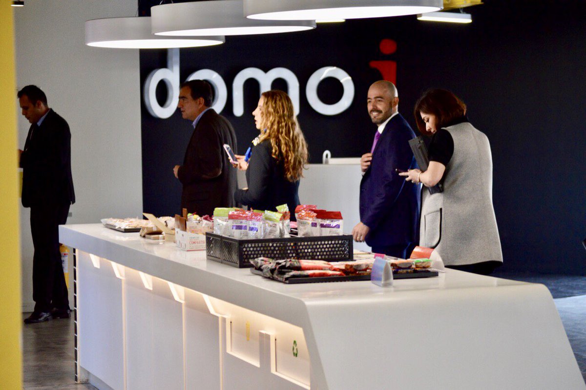 SAColombia's tweet photo. Hoy compartimos con la Vicepresidencia Comercial del Banco @Davivienda y conocimos las instalaciones del #Domoi. Una experiencia de innovación y transformación en el sector financiero, clave para el desarrollo del campo colombiano. https://t.co/rlUghvXXjG