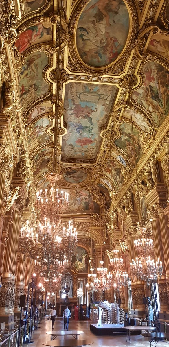 diarra10esel's tweet photo. Juste magnifique. Opéra Palais Garnier. #CubeOrange   c'était la cerise sur la gâteau https://t.co/nyFTBLotSl