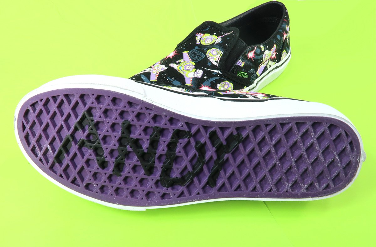 _Shoeangle's tweet photo. To Infinity &amp; Beyond ⚡️
https://t.co/oFtiXtTEYB
#NHL #MLB #NBA #LigaMX #SaluteToService #Football #Salute #Shoes #Cold #Spring #Easter #GoldenEgg #Candy #Like #Follow #PromoCode #Kids #Disneyland #Disney #DisneyWorld #ToyStory #Buzzlightyear #Vans #Woody #LittleBoPeep #Shoeangle https://t.co/EFyOkIqSQY