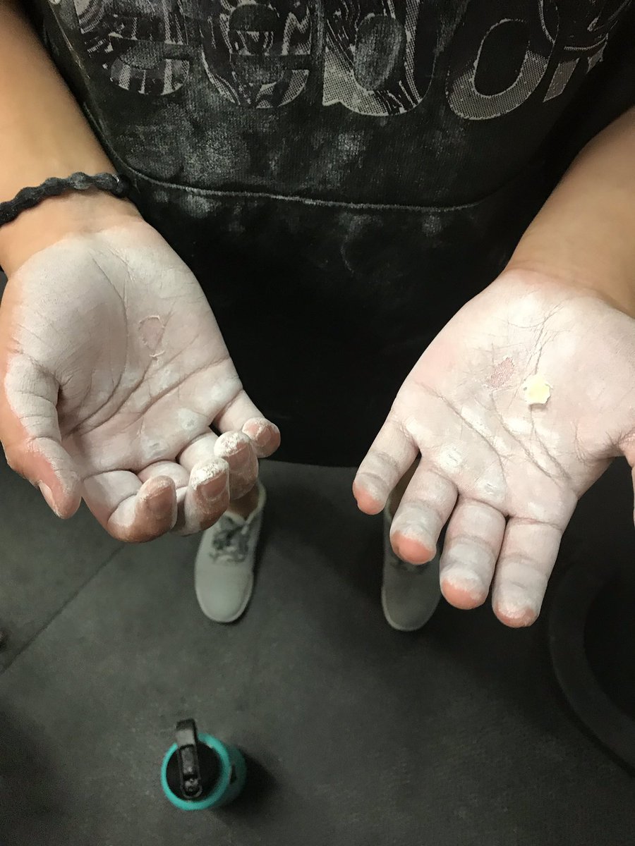 studrx's tweet photo. Work...work...work #CrossFit #aimtobeswole #NoPainNoGain https://t.co/LUwGViJg9q