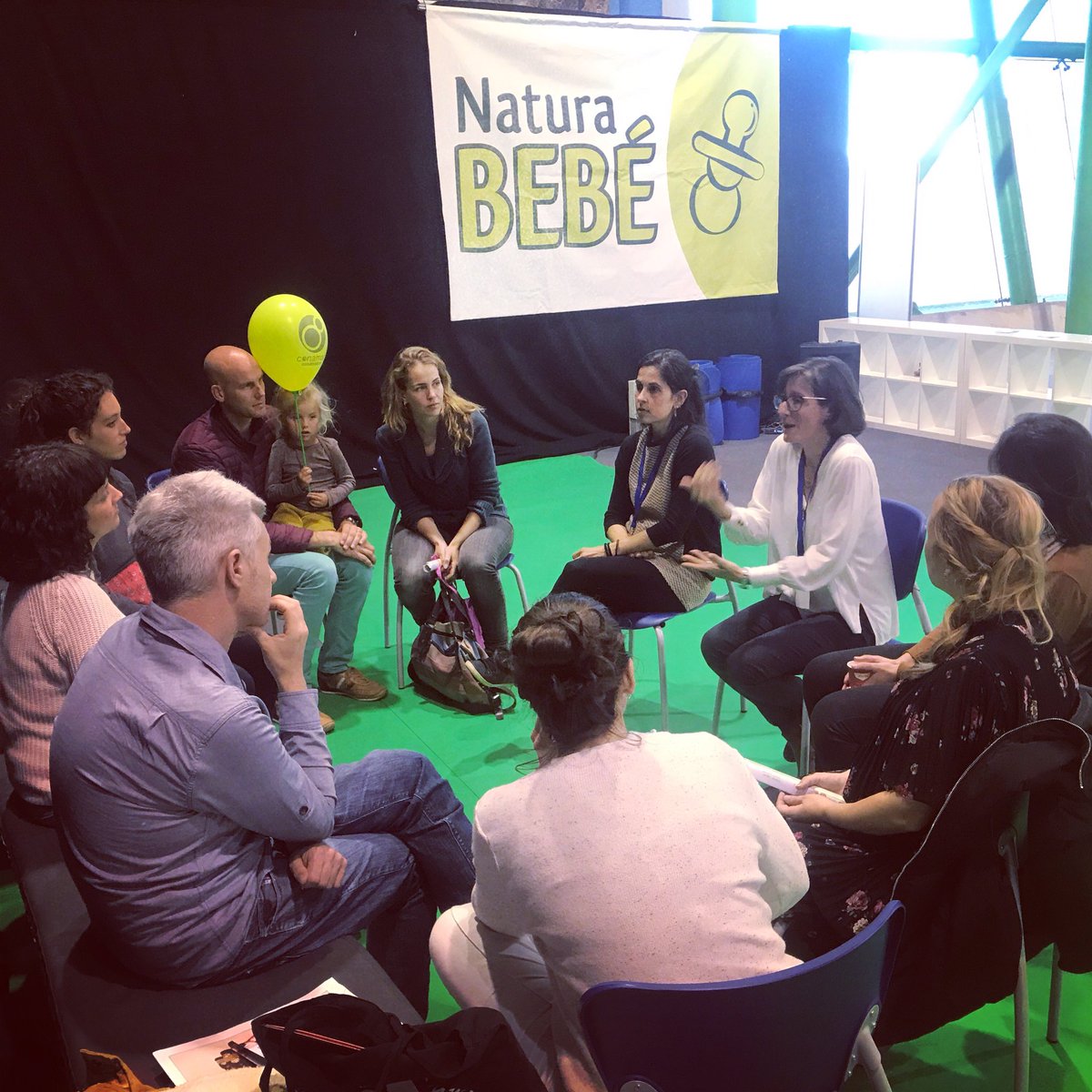 CentroMiMatrona's tweet photo. Taller de parto natural en #NaturaBebe durante @NaturaMLG Mil gracias por vuestra asistencia🙏🙏🙏 @Fycma https://t.co/PlLkl9O60z