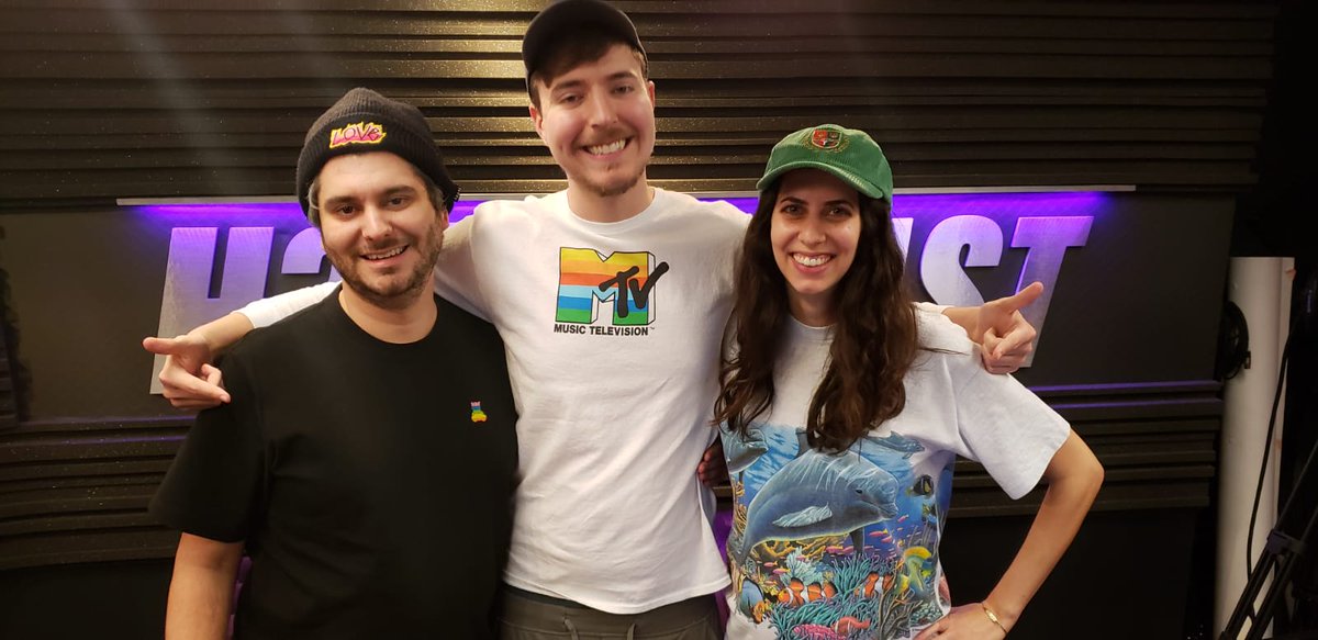 Включи h 3. Внедорожник хаммер н3. Включи h 3. Джастин ройланд и дэн хармон и алекс хирш. Включи h 3.