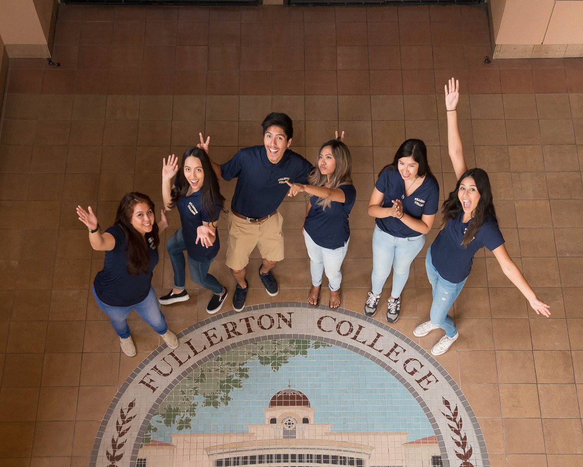 FullColl's tweet photo. Hey Hornets! Here's great job opportunity for full-time students! Ambassador applications have been extended to April 22. Download the application at https://t.co/M2r19y5CYe https://t.co/CubyL6CXAF