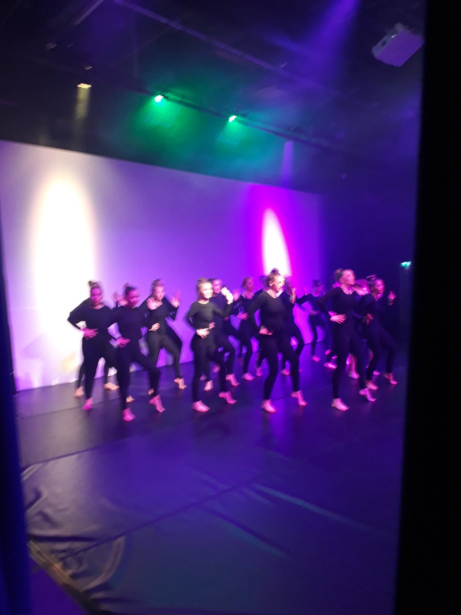 FLHSdance's tweet photo. Year 9 performing last night. Well done !! https://t.co/VqtC5V67F4