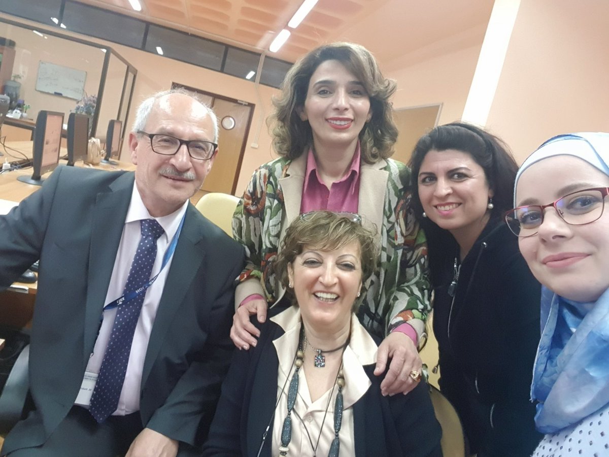Rachrouch87's tweet photo. Le numérique dans les modèles éducatifs : réalités, défis et perspectives 2 https://t.co/oG936rJ1Ho
