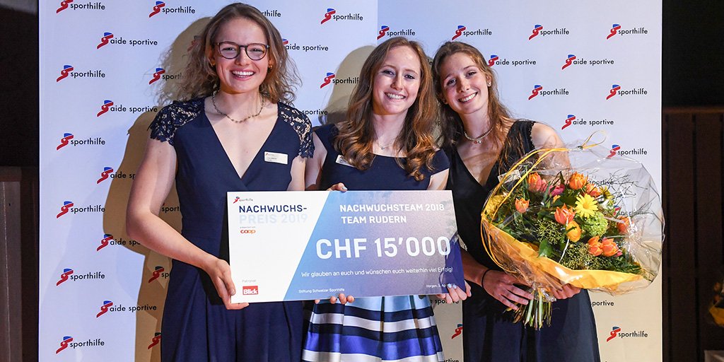 Les rameuses Célia Dupré, Emma Kovacs, Lisa Lötscher et Jana Nussbaumer ont été récompensées par le titre de la Meilleure équipe espoir suisse 2018 pour leur victoire en quatre de couple aux championnats du monde juniors. Nos félicitations ! 👏 
#MeilleurEspoir #Aidesportive