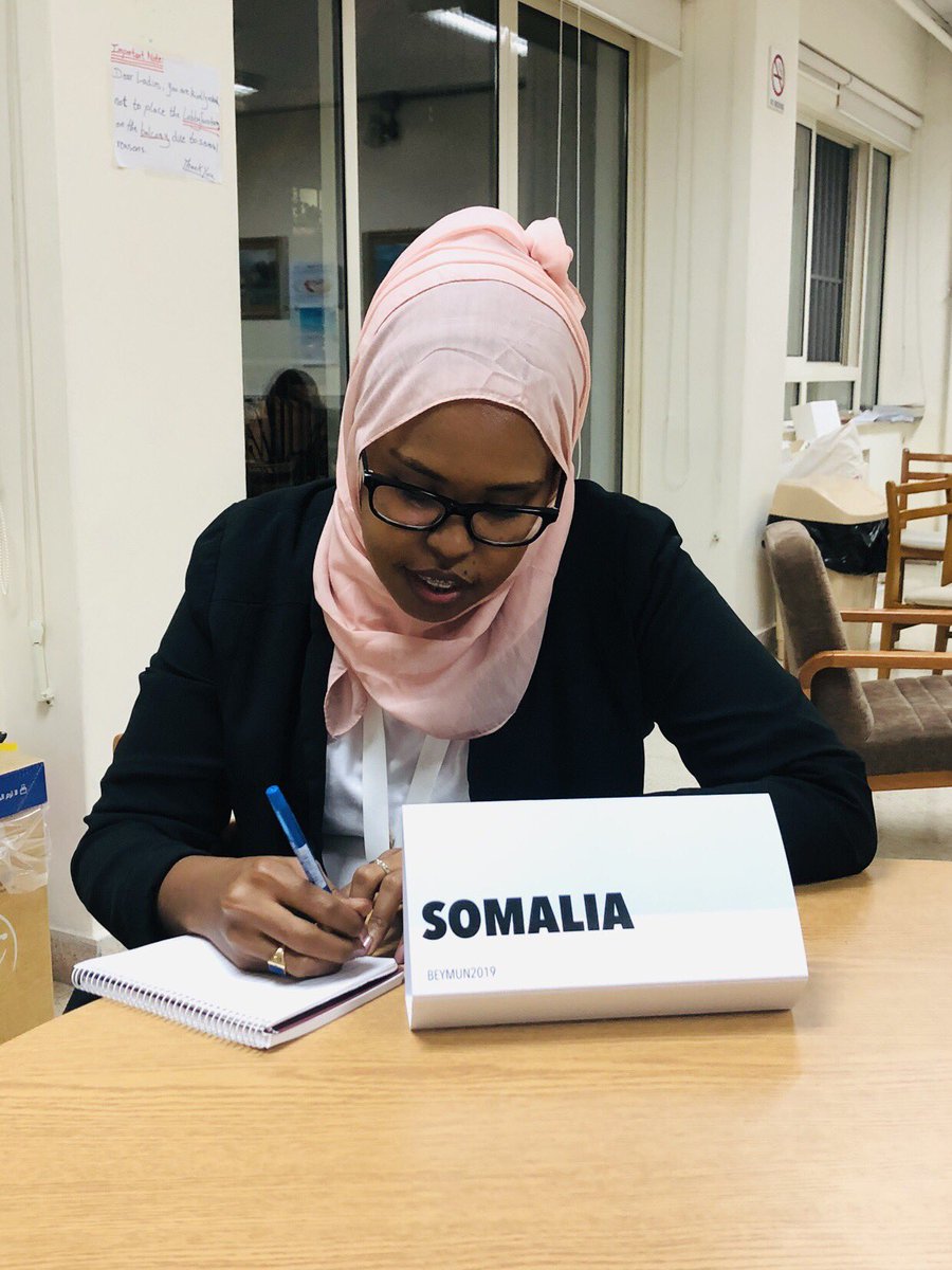 Ubah_Alii's tweet photo. Cultural heritage is the backbone of every country. The everlasting war in Somalia has caused thousands of cultural sites to be destroyed. With the help of UNESCO, Somalia should find a ways to protect their cultural sites.
#rebuildingnation
#UN #UNESCO https://t.co/Wefdl4LC7G
