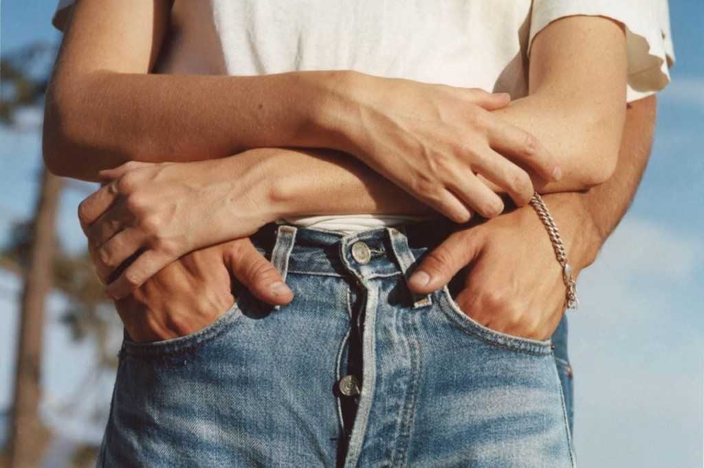 _nativecolor's tweet photo. The Natural Denim Buying Guide #WearNatural https://t.co/lofyZdkrzz https://t.co/M9QB6RxINq