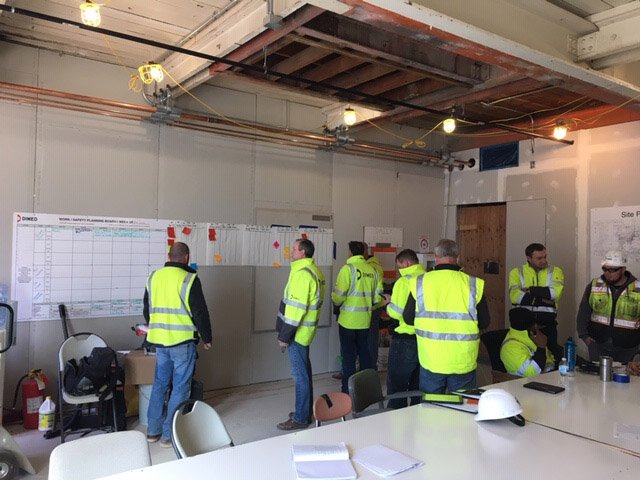 DIMEOCONSTRUCT's tweet photo. Dimeo project team at the University of Rhode Island, Bliss Hall project site during Lean Construction Pull Planning session #DimeoDoes #LeanConstruction #PullPlanning #DimeoDelivers #DimeoTeam #URI https://t.co/avIue7Yn2j