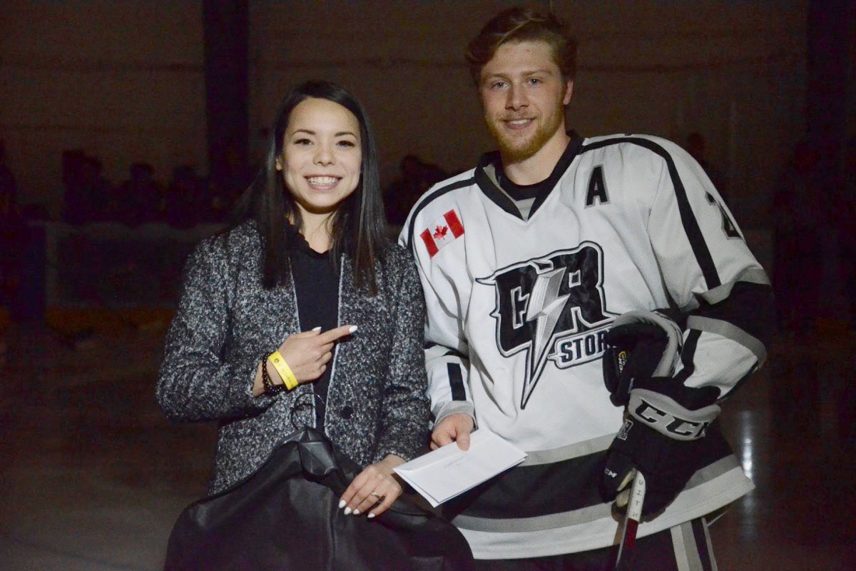 jimsclothes's tweet photo. Congratulations to Damon Kramer of @CR_STORM - Voted Fan Favorite by YOU! We got to hand out the award at Tuesday night’s game! See you soon for your suit Damon🙌🏼 #Campbell river #jimsclothescloset 📸Mike Chouinard @CRMirror https://t.co/vl8joP8jlf