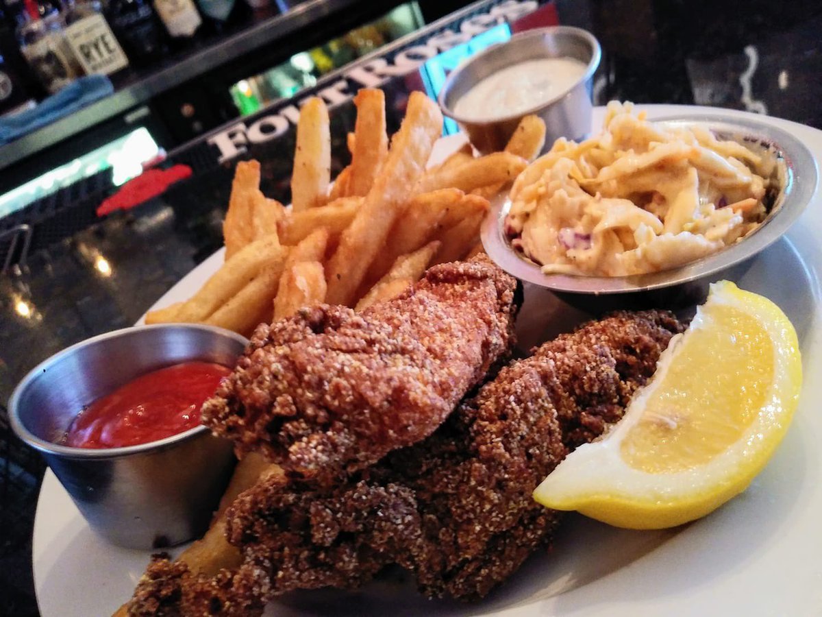 Layla - The Grove tweet media