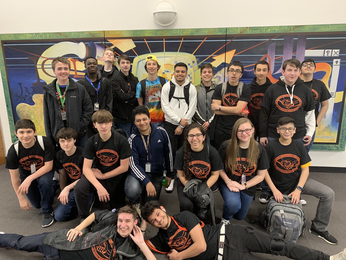 LordBarber_A13's tweet image. Had a fantastic day at the 2019 JJC LEGO Robotic Challenge!!! The students didn’t place but had a great time. Going to build an arena for battle bots next in #ElectronicsandRobotics