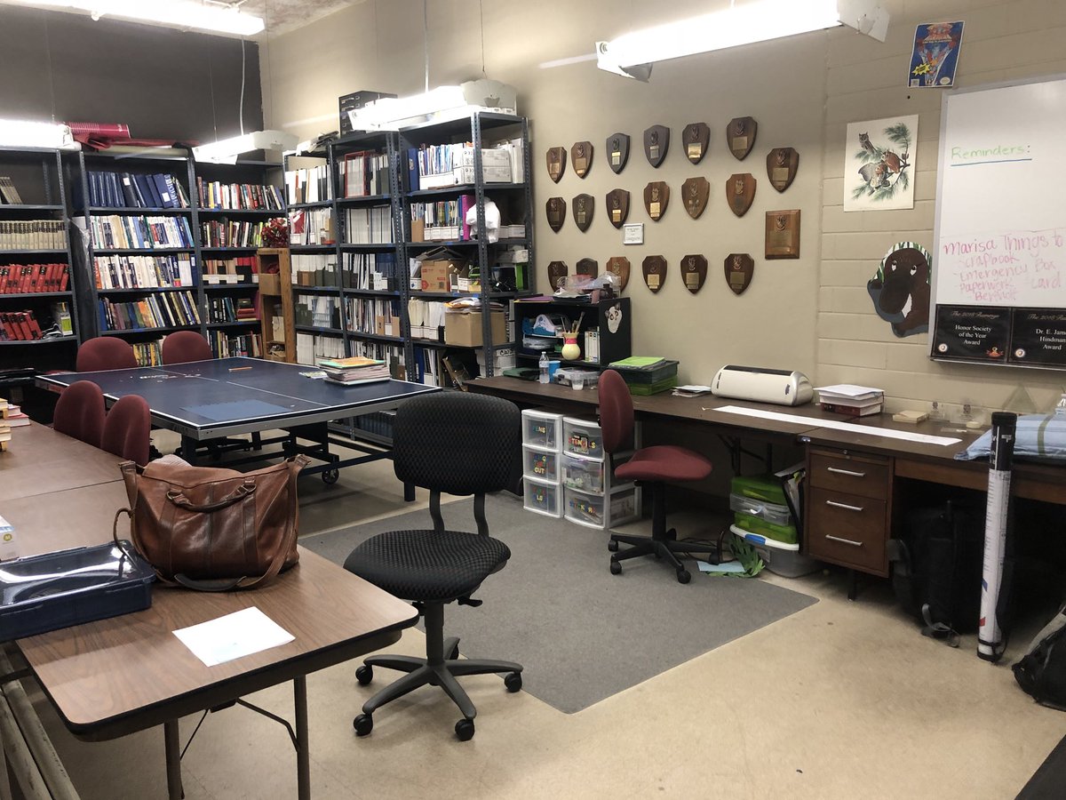 CarlaEbeling's tweet photo. It’s so empty here without @AsuTribeta and scrapbook chaos! See you all for dinner. https://t.co/ZTHxoKA2uh