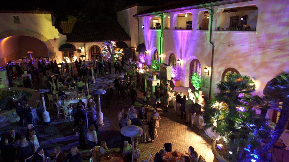 LegionAVS's tweet photo. Looking to light up your event? We have a wide selection of lighting options available in order to make your event pop!

#outdoorlighting #eventproduction #lightingdesign #sony #eventmanagement #chauvet #LED #production https://t.co/RpT8jIGF6r