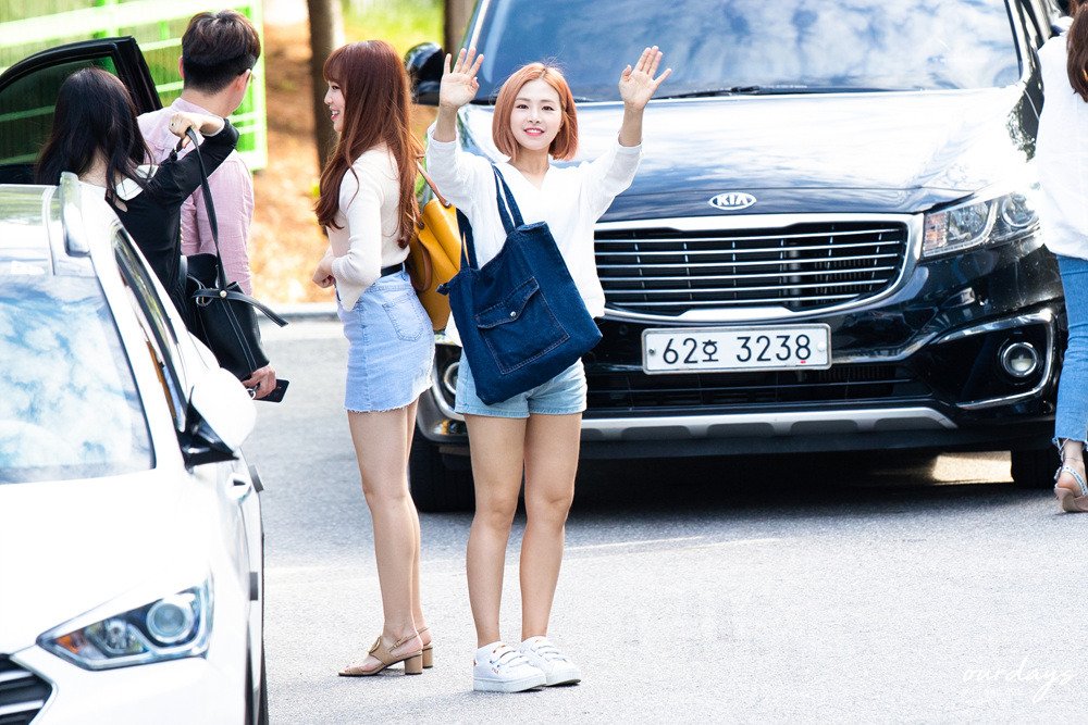 chaewonarchive's tweet photo. 180819 https://t.co/QruPP1QNNd