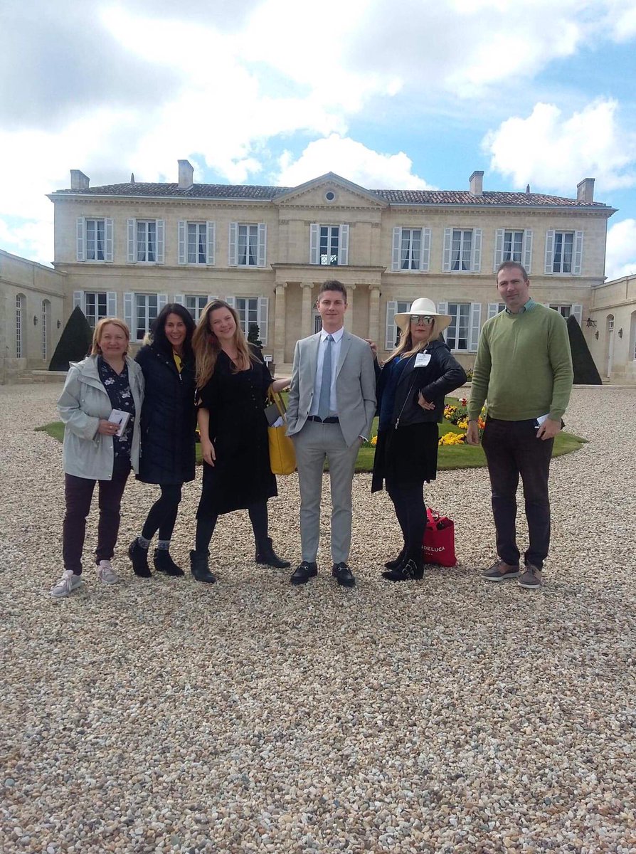 MillesimaUSA's tweet photo. #MillesimaBA18 #MillesimaBA17 #MillesimaBa16 
While our 2019 winners tasted 2018 Bordeaux En Primeur, we invited back our blog award alumni from 2018, 2017 and 2016. Welcome back @Winesirens, @lisadenning, @VinopediaSerbia, @TheFermtdFruit, @80harvests and Németh Ágnes! (1/2) https://t.co/YX7OIcyKVB