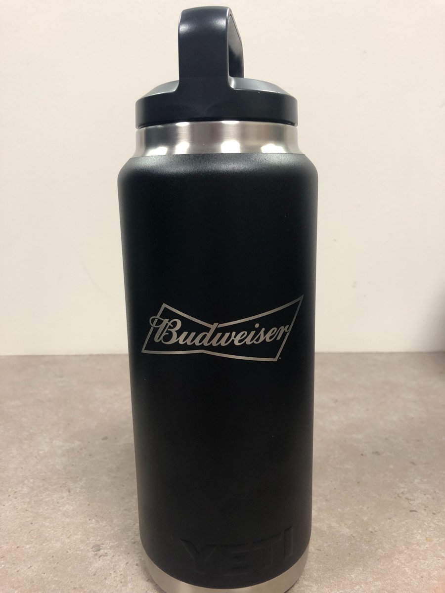 WashWizards's tweet photo. 🚨 FINAL GIVEAWAY 🚨

RT for a chance to nab a co-branded @YETICoolers Rambler Bottle! 

#DCFamily | Pres. by @Budweiser https://t.co/zPn3bPJ06O