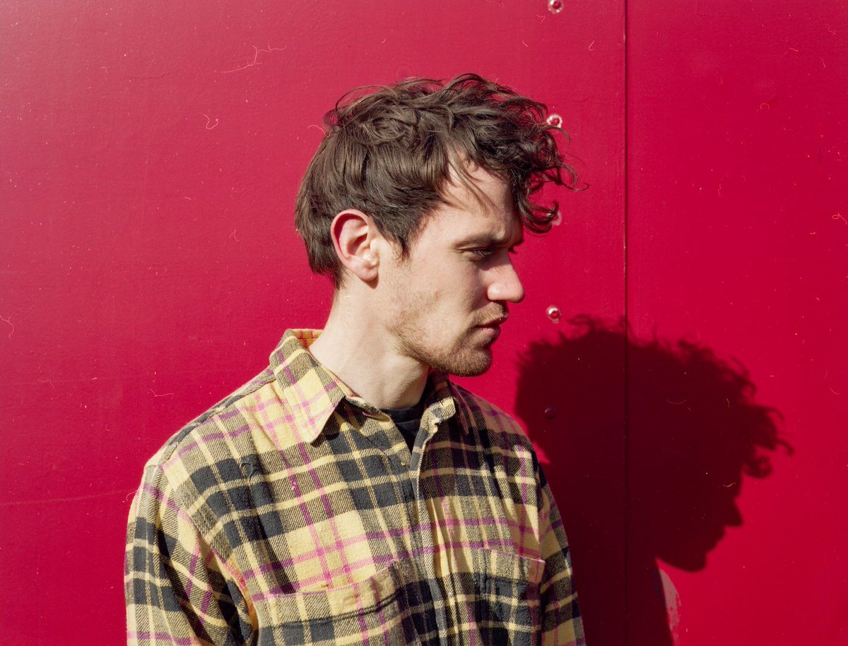 realrealclout's tweet photo. Singer-songwriter @TommyAshbyMusic debuts in our weekly #NewbornsChart at no. 6 with new video 'Cocoon' https://t.co/UNYBNh2NPb https://t.co/at6282Plp7