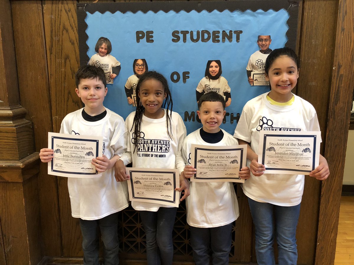 BriannaTobin_'s tweet photo. Congrats to the March PE students of the month, Jennalee, Jesse, Shaniya, and Ryan. These students dispalyed positive energy and respect during our volleyball and badminton units this month. We love having them in class💪🏻💯 @CoachAntalek @LauraCahill7 @BCSDBulldogs https://t.co/XqysbLi2Rg