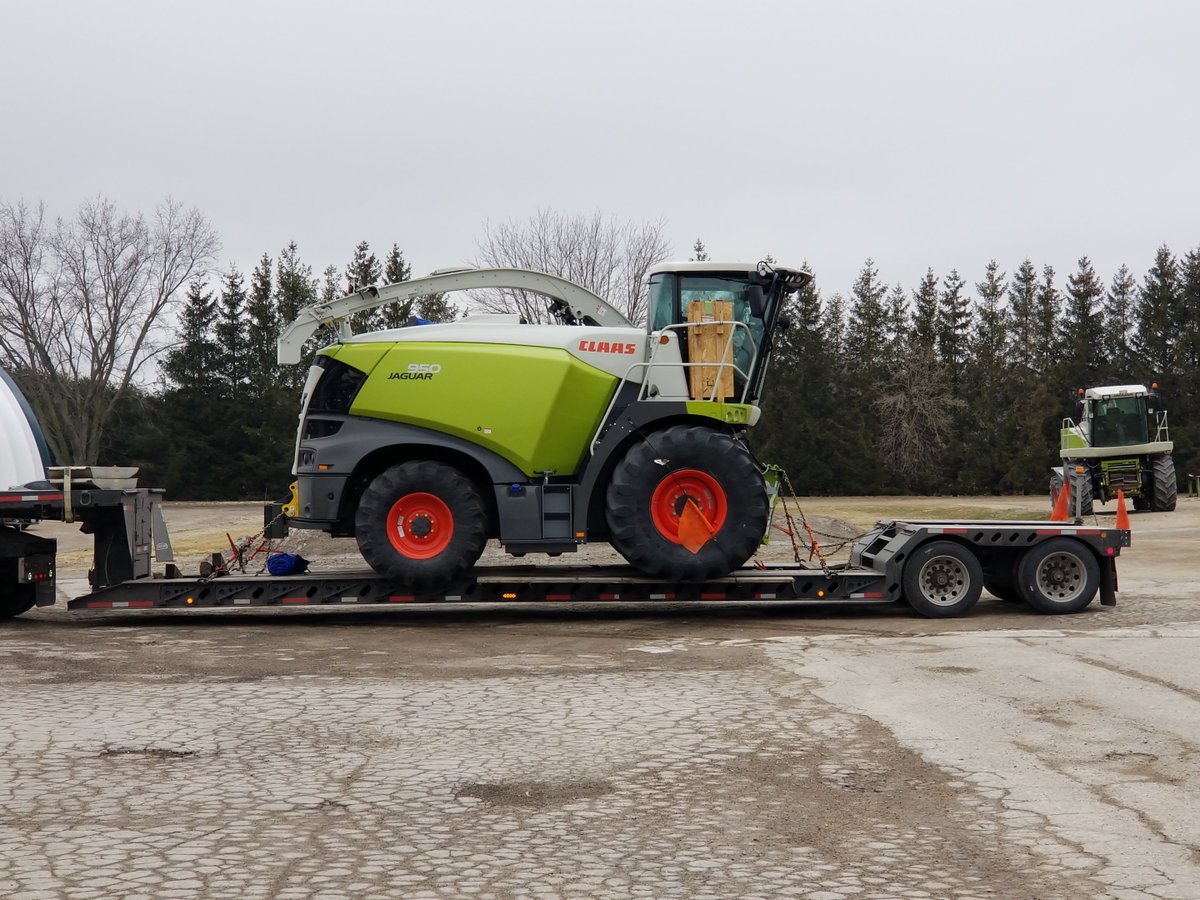 SunovaImplement's tweet photo. WOW so this showed up today. Our 2019 Jaguar 950 demo. If you would like to see the #CLAAS difference. Give us a call for a demo. https://t.co/JR00RzARY2