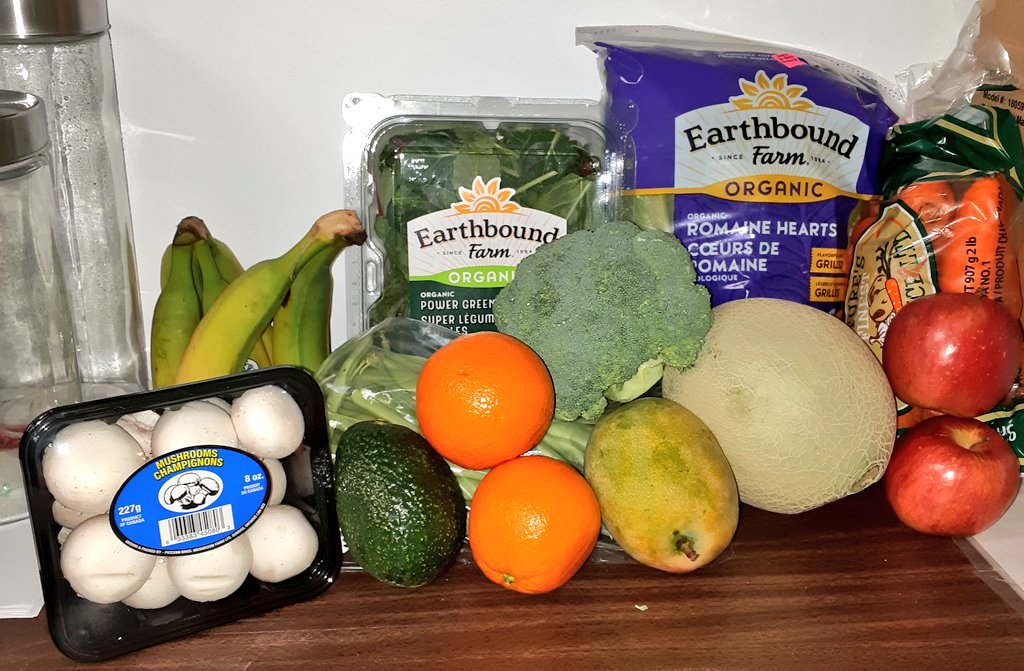 EdenFood4Change's tweet photo. Today's #FRESHPRODUCEBOX straight from the kitchen! Enjoy your weekend and eat fresh while paying less with a weekly box.
Did you know with each purchase, a $3 donation goes right back to EFFC? Order now: https://t.co/z4uqT3r1yz https://t.co/YlhWHmxjxJ