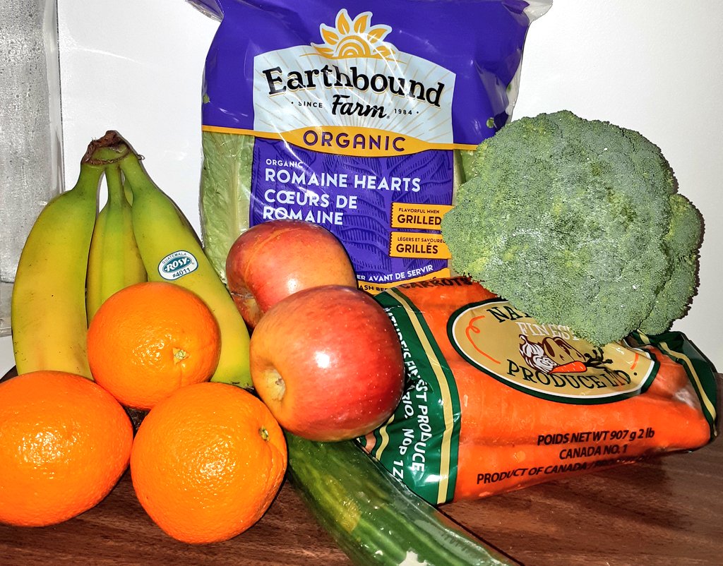 EdenFood4Change's tweet photo. Today's #FRESHPRODUCEBOX straight from the kitchen! Enjoy your weekend and eat fresh while paying less with a weekly box.
Did you know with each purchase, a $3 donation goes right back to EFFC? Order now: https://t.co/z4uqT3r1yz https://t.co/YlhWHmxjxJ