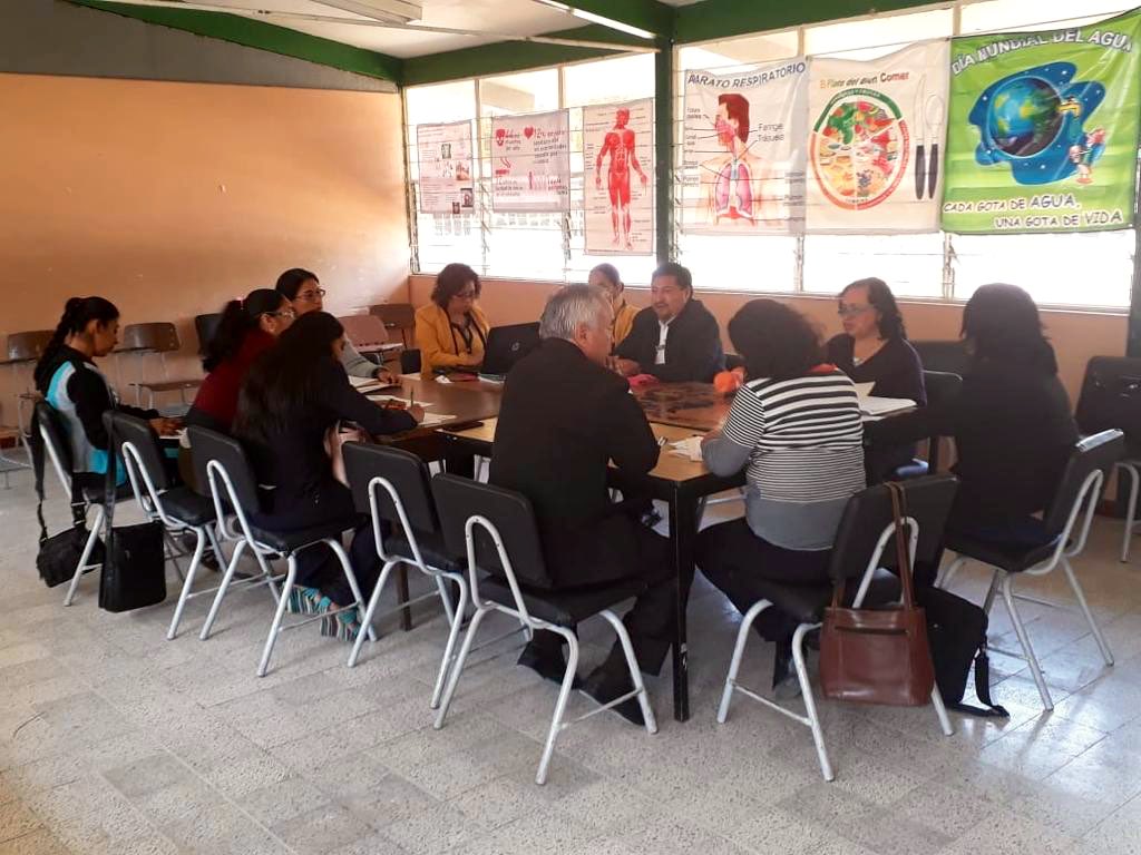 ManuelVidalesS's tweet image. Compartan estrategias para lograr que en sus escuelas todos los adolescentes ejerzan su derecho de aprender. || Zona Escolar No. 17. Secundarias Generales, Escuela Secundaria Moisés Sáenz, Huichapan 
#CTEHidalgo #EducaciónEnHidalgo #FamiliaSEPH #EducarEsCrecerContigo