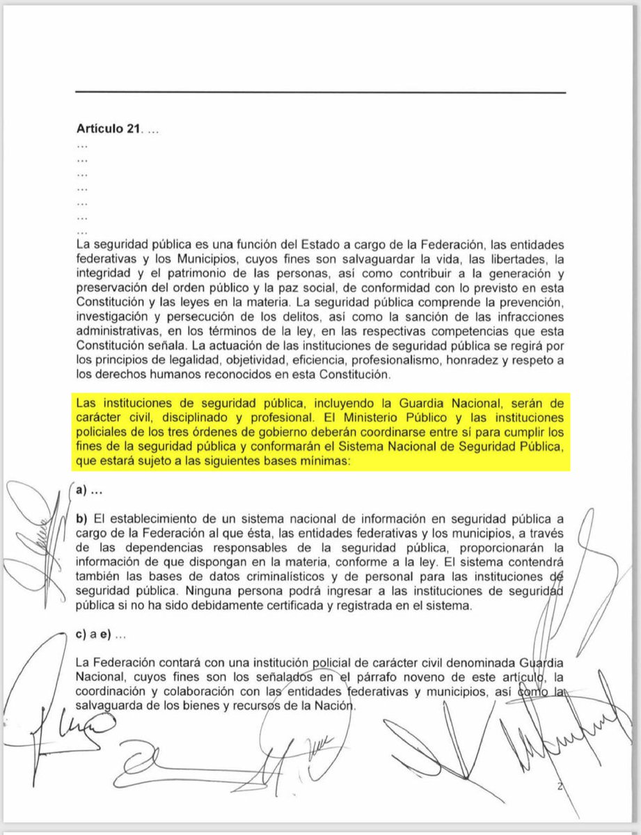 XochitlGalvez's tweet photo. La reforma al Art. 21 Constitucional aprobada para la #GuardiaNacional establece que ésta será de carácter civil.

Señor Presidente @lopezobrador_, por favor no malinterprete la ley como lo hizo con los comisionados de la CRE.

https://t.co/MavE5WTILD https://t.co/sssMSt0m1c