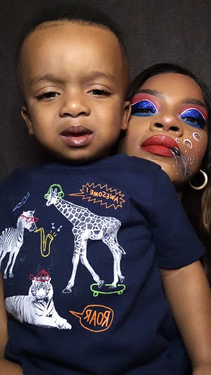 cassiemarie_28's tweet photo. 💙PEPSI BABE❤️
Credit: @malanimaria
#abhpomade #anastasiabeverlyhills #soda #pepsi #pepsicommercial #glitter #glitterlooks #makeuptutorial #makeupideas #eyemakeupideas #makeup #instamakeup #makeupofinstagram #lashes #amazonlashes #thecrayoncase #makeupworldwide https://t.co/v8cXzDW32y