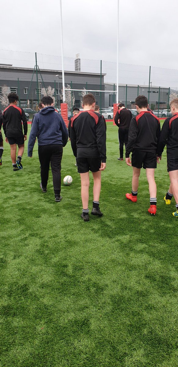 PEatCardiffHigh's tweet photo. Year 9 Rugby: Absolute honour to see these boys get to a national competition semi.Tough going today against last years champions. #proud #GaveEverything #BoysToMen https://t.co/6E7zFO28ru