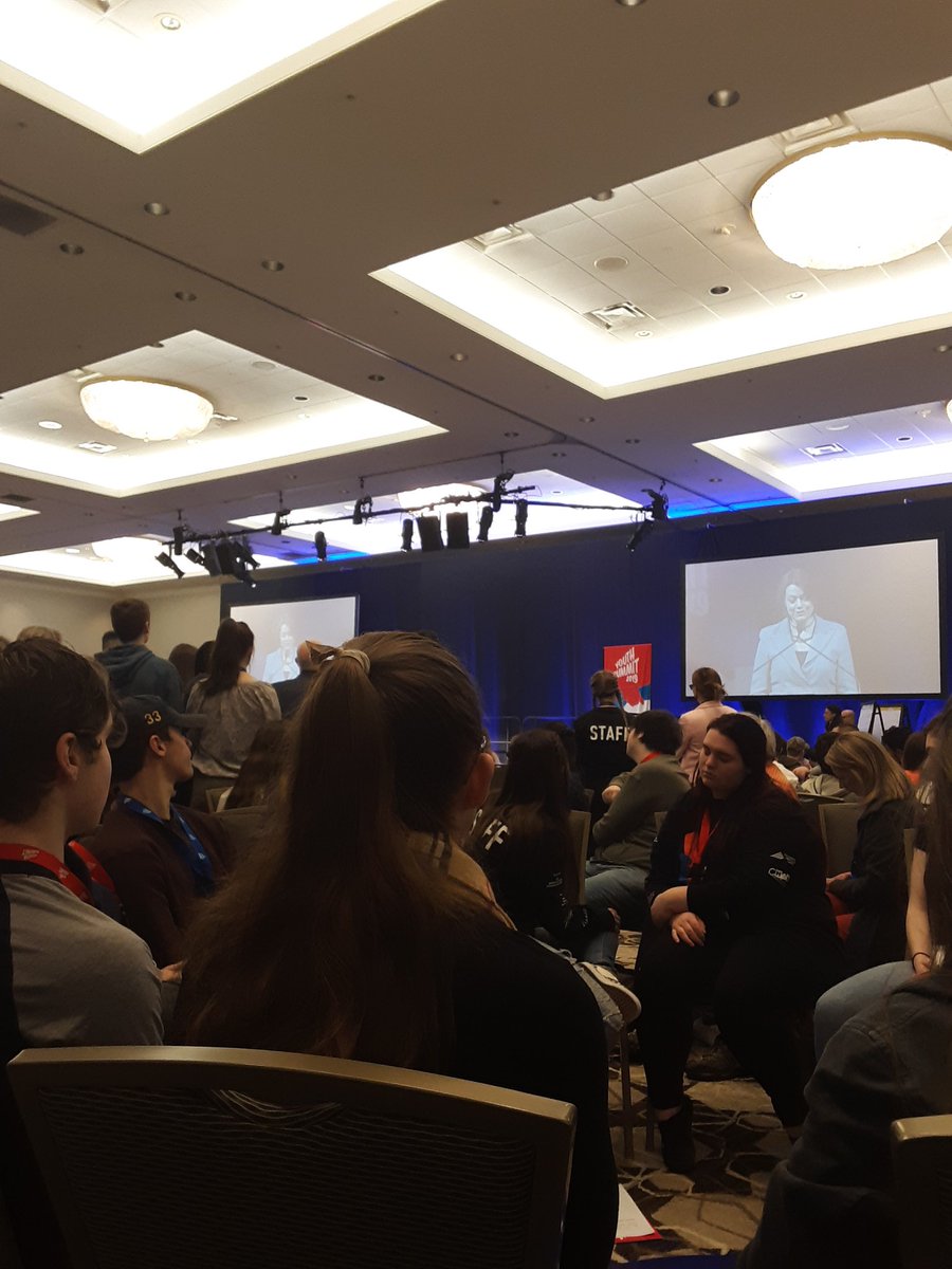 ElizabethLabier's tweet image. Joining the discussion about substance abuse and addiction in teens at the 2019 Dartmouth Hitchcock Youth Summit. #DHyouthsummit #HDHSPride #youthleaders